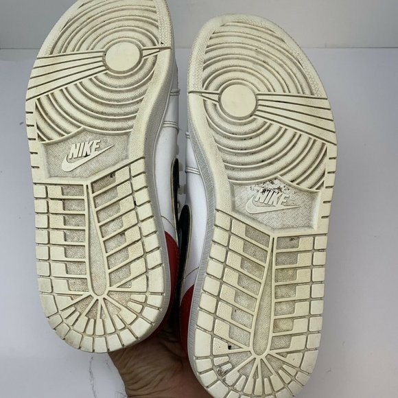 Nike Air Jordan 1 Mid White/Black/Gym Red - Picture 10 of 12